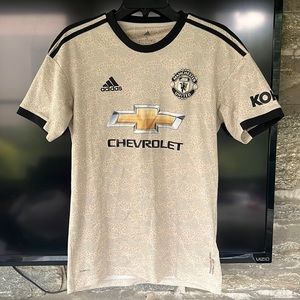 Adidas Manchester United soccer football jersey - like new - giraffe print